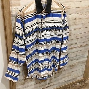 Brooks and Dunn men's shirt.    Box 105